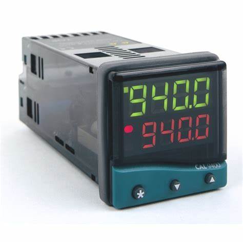 温度控制器 CAL9400